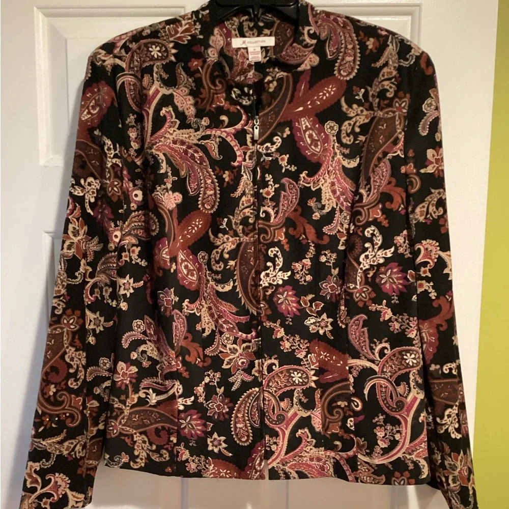 Blazer - Picture 1 of 5